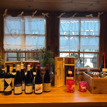 格雷索拉特里尼泰 Wongade酒店 外观 照片