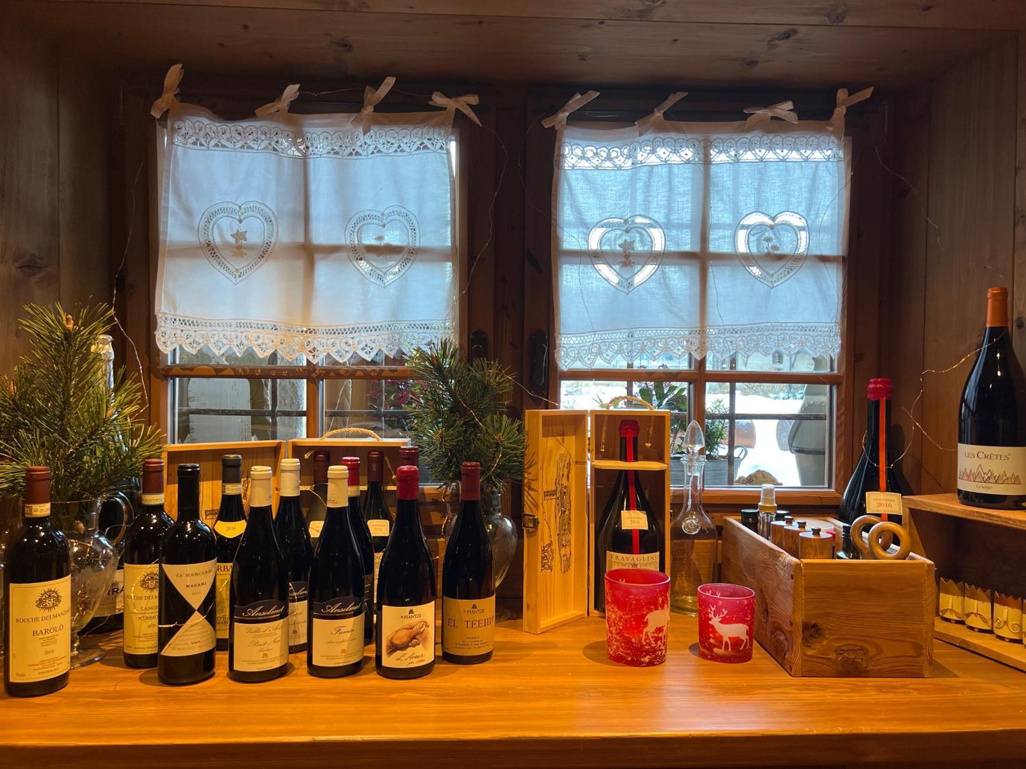 格雷索拉特里尼泰 Wongade酒店 外观 照片